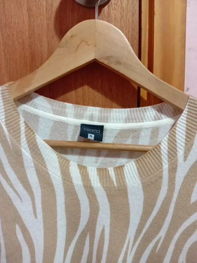 Suéter de mujer con estampado animal print - 2