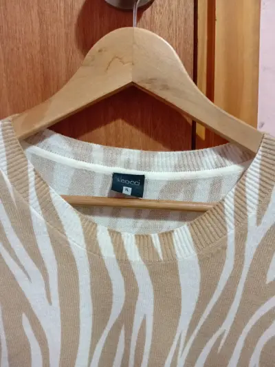 Suéter de mujer con estampado animal print - miniatura 2
