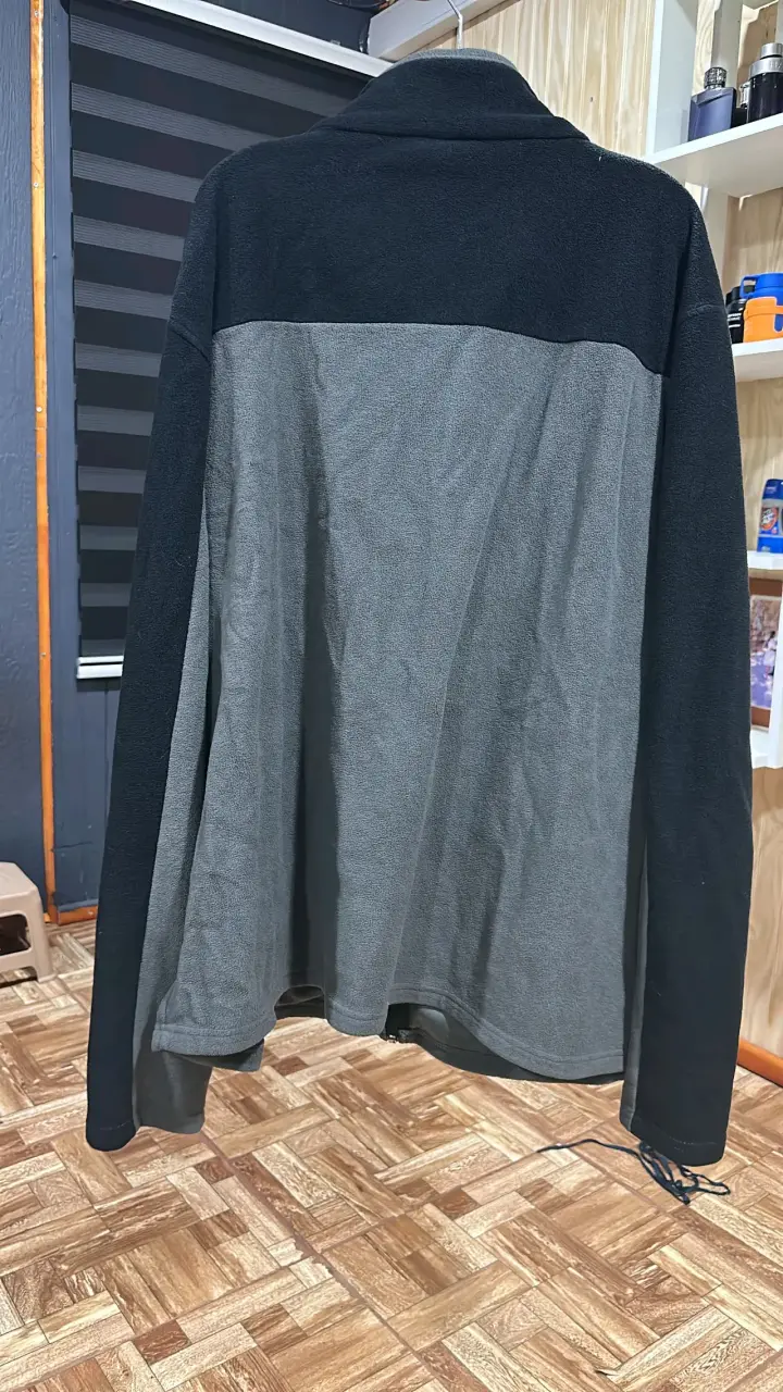 Chaqueta polar Columbia gris y negra talla XXL - 2