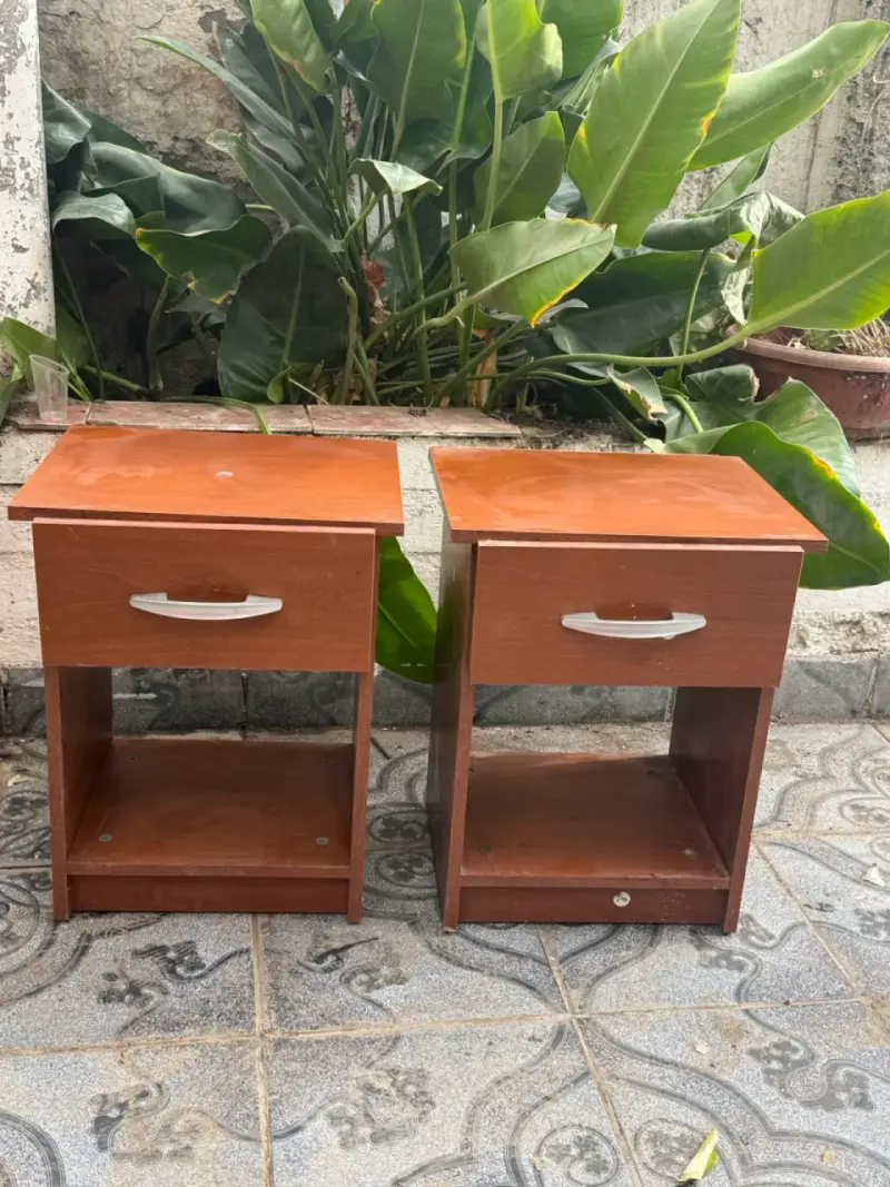 Mesas de noche de madera con cajón - 4