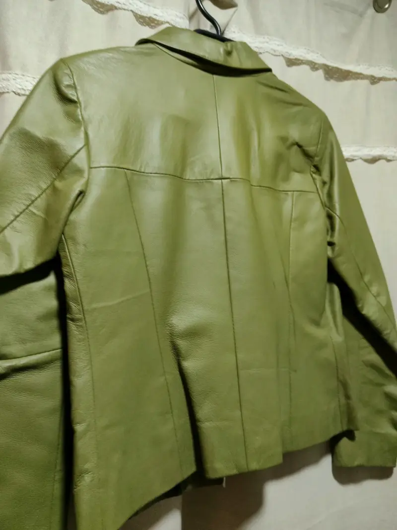 Chaqueta de cuero verde para mujer - 2