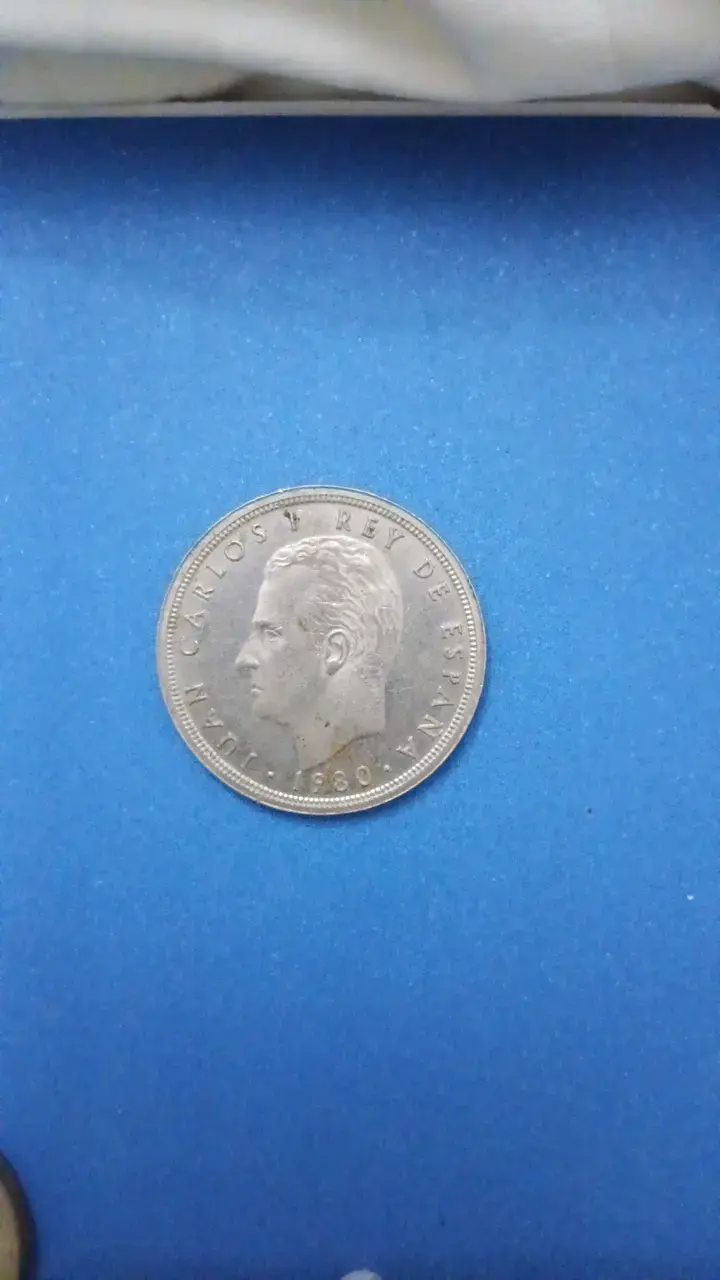 Moneda conmemorativa España 1982 50 pesetas - 2