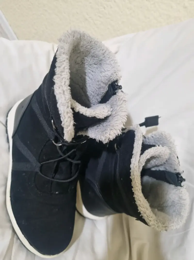 Botas de invierno nro 32 negras con forro polar - 2
