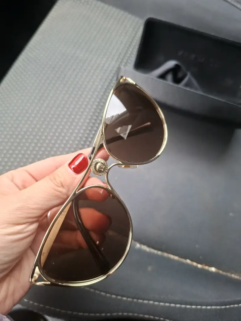 Gafas de sol Versace doradas con estuche original - 3