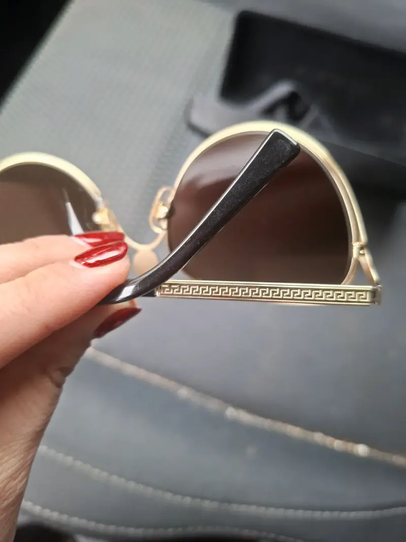 Gafas de sol Versace doradas con estuche original - 4