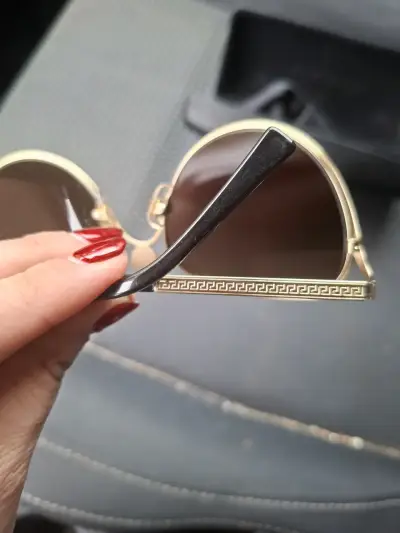 Gafas de sol Versace doradas con estuche original - miniatura 4