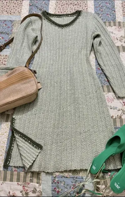 Vestido de lana verde - miniatura 1