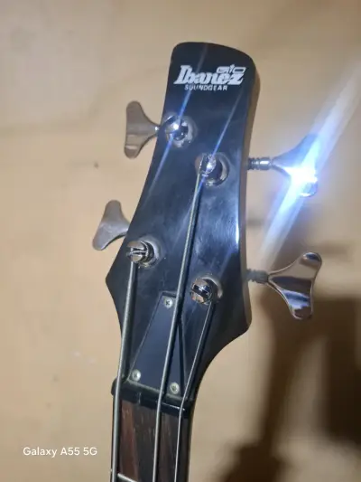 Bajo eléctrico Ibanez Soundgear negro - miniatura 2