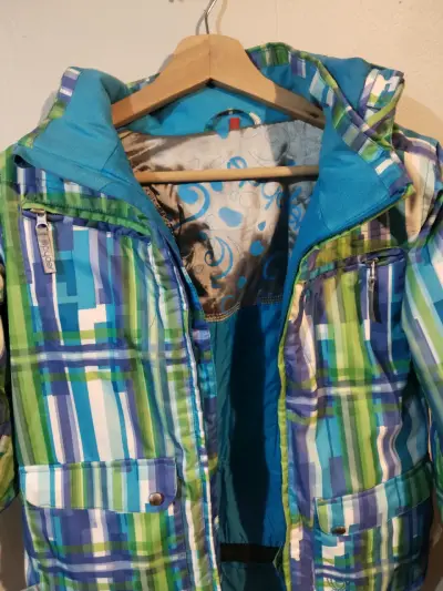 Chaqueta de esquí impermeable con capucha - miniatura 4