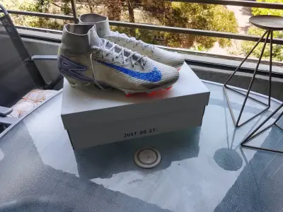 Nike Mercurial Superfly prototype edición limitada - miniatura 1