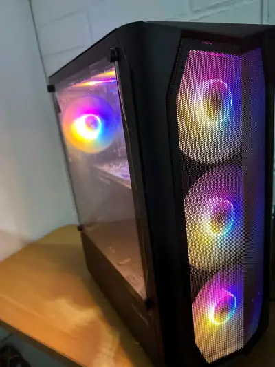 PC Gamer con Tarjeta Gráfica GeForce GTX y RGB - miniatura 2