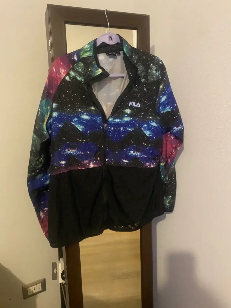 Chaqueta deportiva Fila estampado galaxia - 3