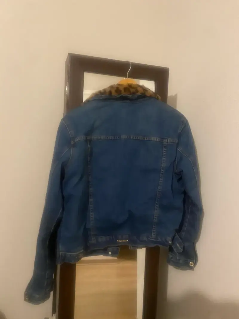 Chaqueta de mezclilla con forro de leopardo - 1