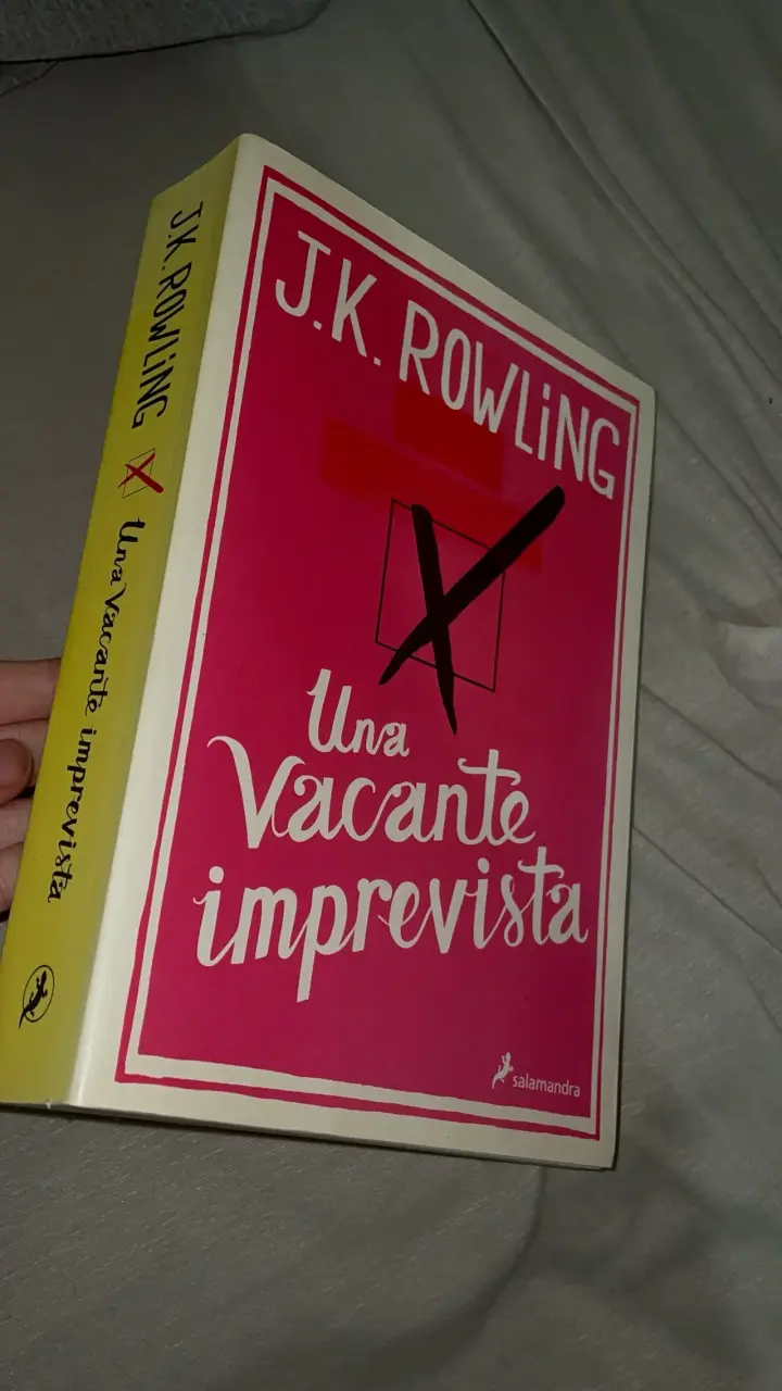 Libro Una Vacante Imprevista de J.K. Rowling - 1