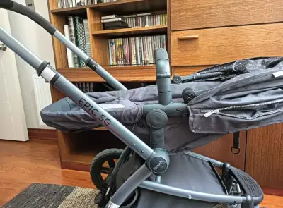 Coche de bebé Epic 5G con silla gris - miniatura 2