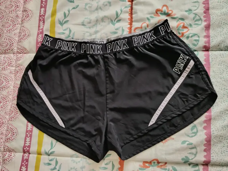 Shorts deportivos negros Pink Victoria's Secret - 2