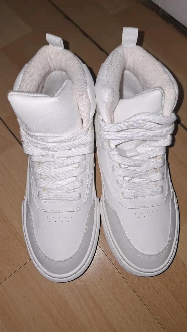 Zapatillas Zara blancas de caña alta para niño - 1