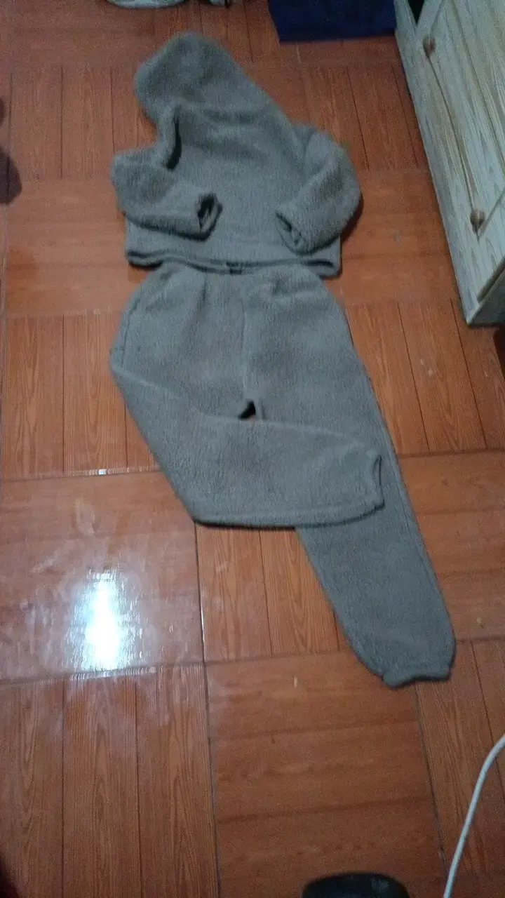 Conjunto de Pijama Polar Beige para Mujer - 3