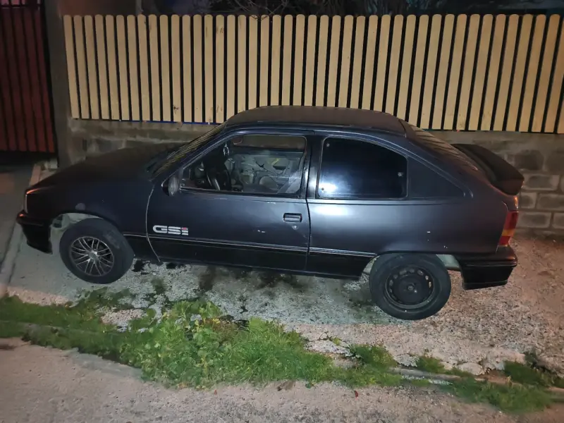 Auto Daewoo Racer GSi en buen estado - 2