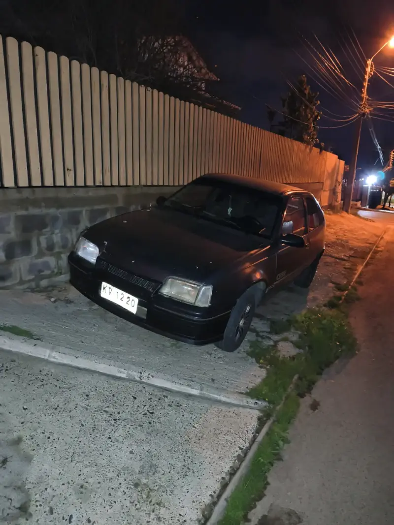 Auto Daewoo Racer GSi en buen estado - 3