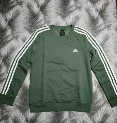 Polerón verde Adidas con franjas blancas - miniatura 1