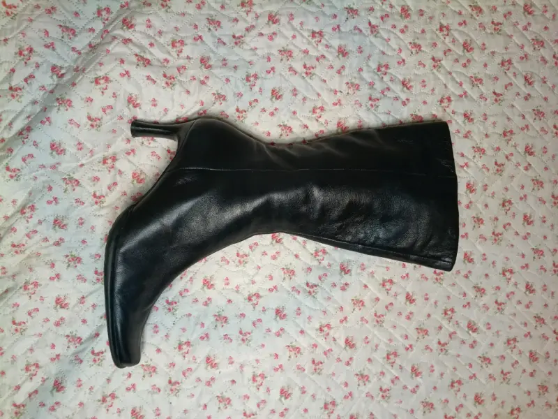 Botas de cuero negro con taco alto para mujer - 3