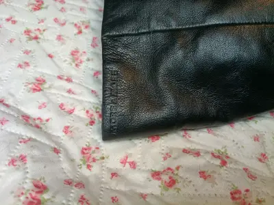 Botas de cuero negro con taco alto para mujer - miniatura 4