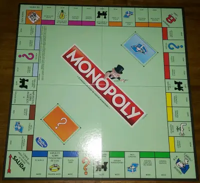 Juego de mesa Monopoly clásico. - miniatura 3