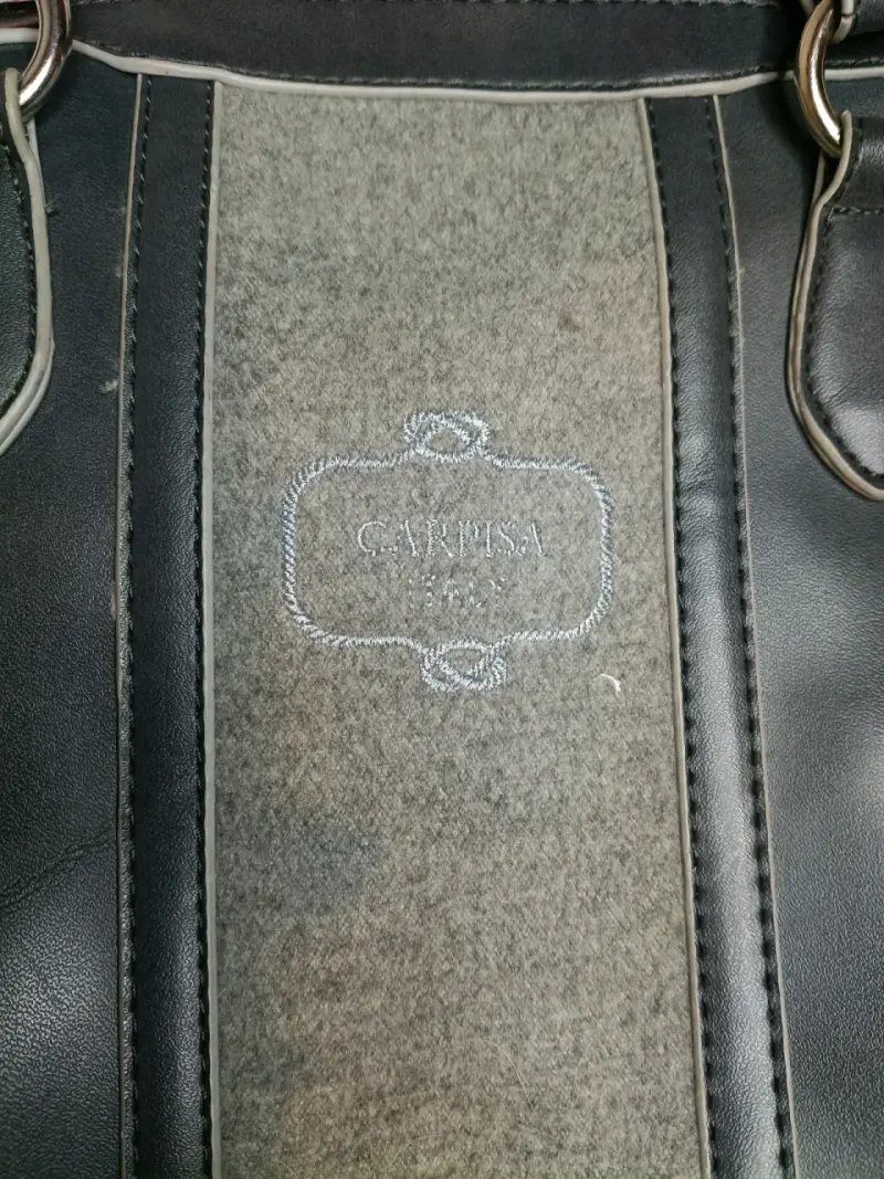 Bolso de mano negro elegante Carpisa - 4