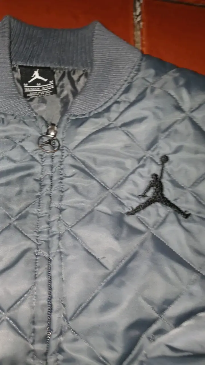 Chaqueta acolchada Jordan gris para hombre - 2
