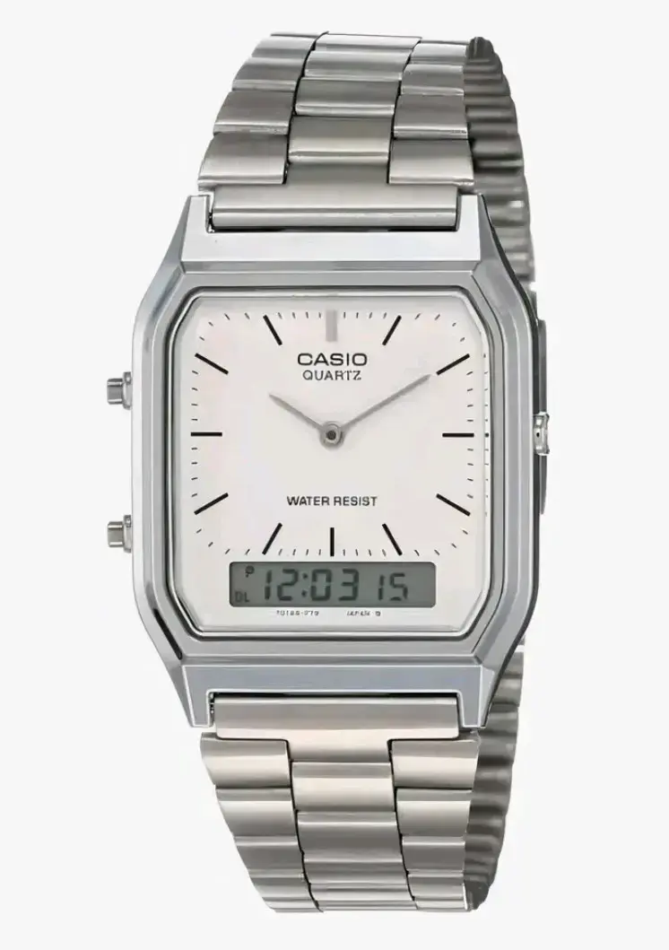 Reloj Casio Vintage Plateado Resistente al Agua - 1