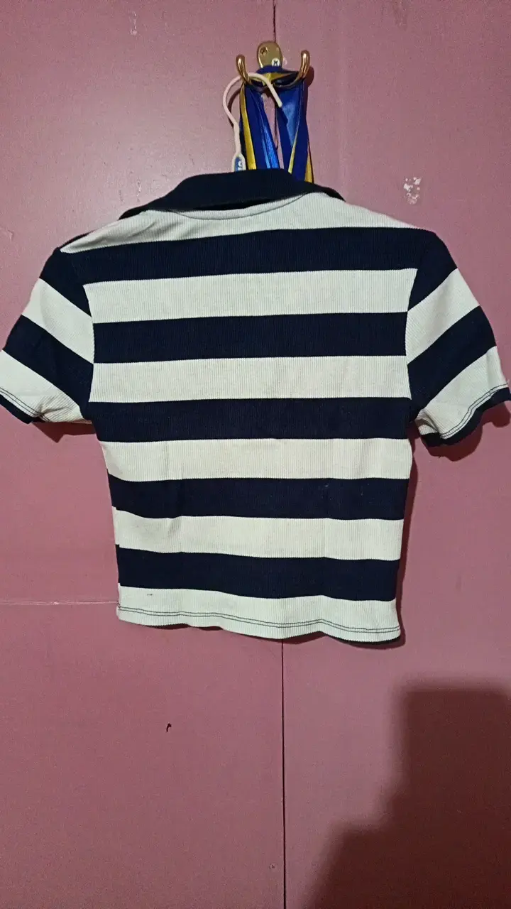 Polera a rayas azul y blanca Issimo XS - 2