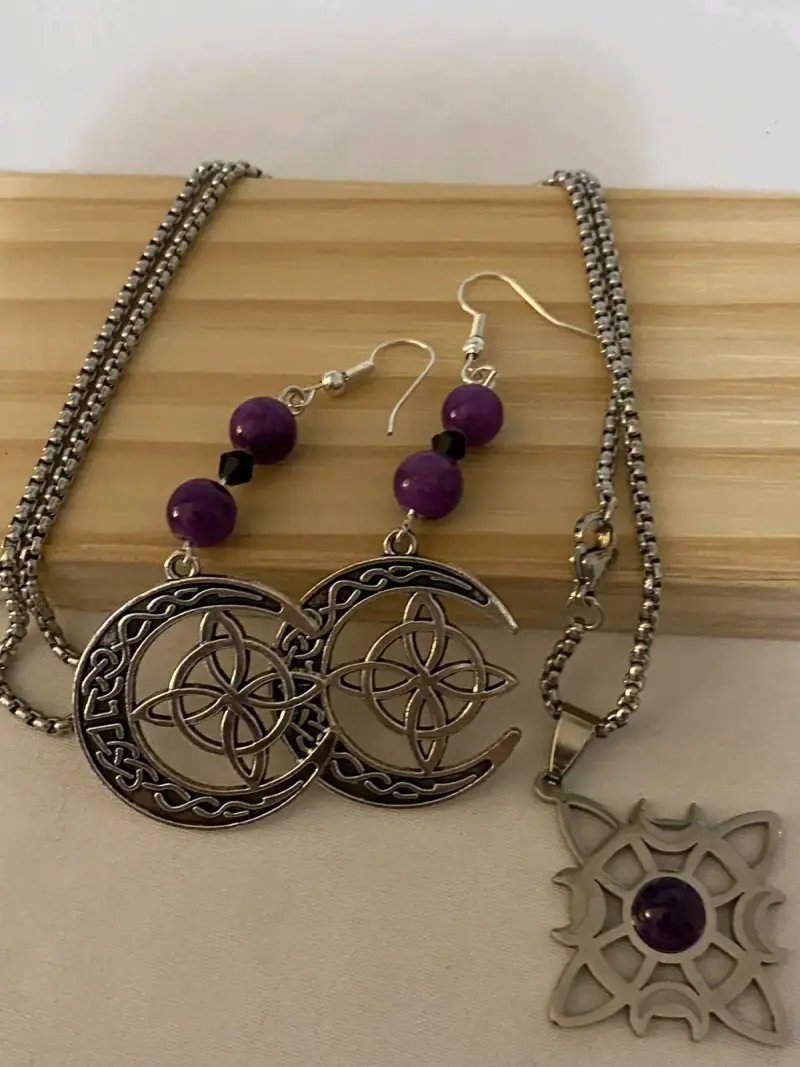 Conjunto de joyería celta con piedras moradas - 3