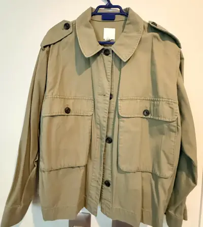 Chaqueta estilo militar H&M para mujer - miniatura 1