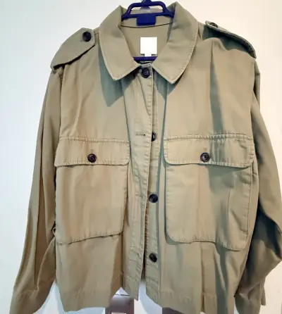 Chaqueta estilo militar H&M para mujer - miniatura 2