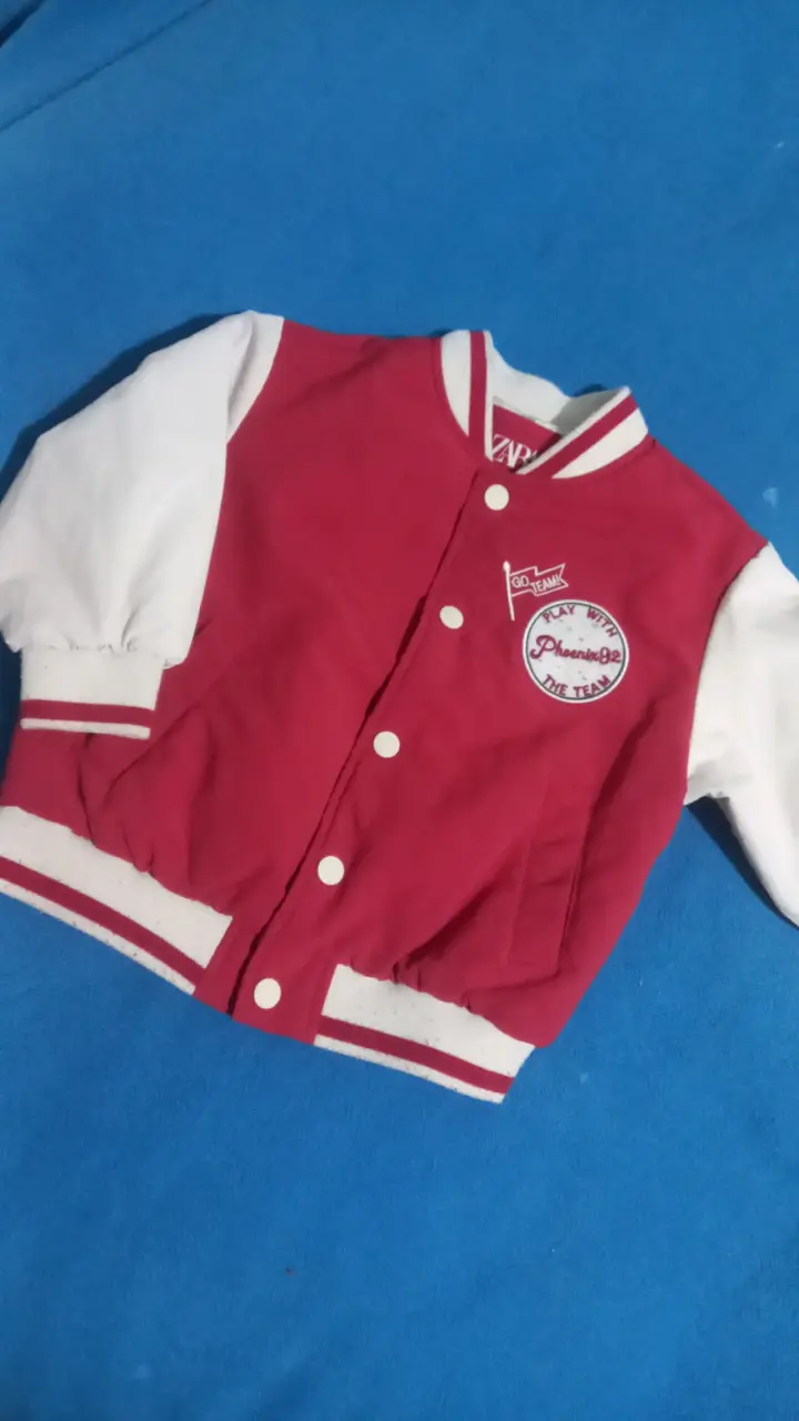 Chaqueta tipo varsity