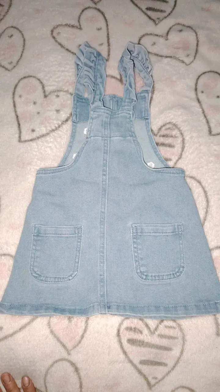 Vestido de mezclilla para niña con bordado floral - 3