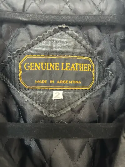 Chaqueta de cuero genuino negra para mujer - miniatura 3