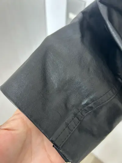 Chaqueta de cuero genuino negra para mujer - miniatura 4