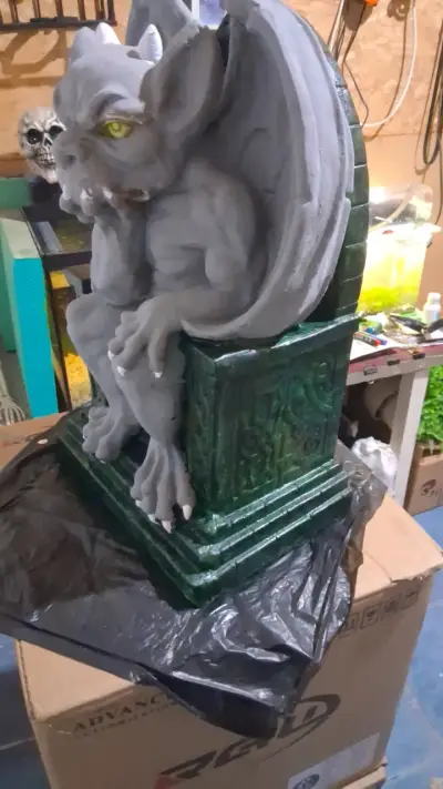 Estatua de gárgola decorativa - miniatura 4