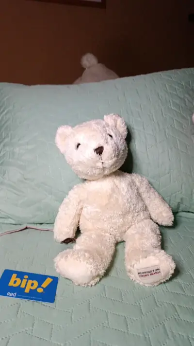 Osito de peluche blanco suave - miniatura 1