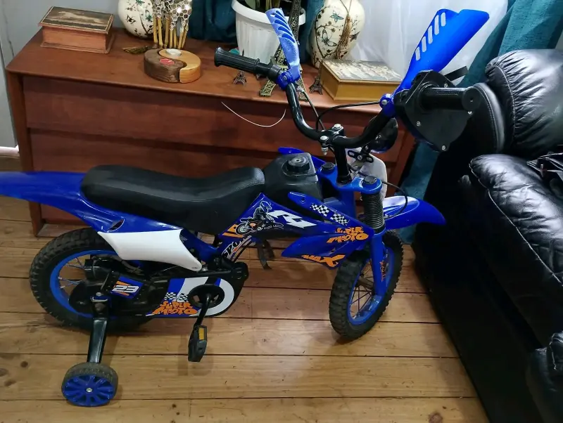 Bicimoto Infantil Azul con Ruedas de Entrenamiento - 2