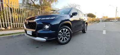 Suzuki Grand  Vitara Híbrido 4x4 - miniatura 1