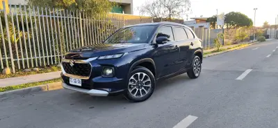 Suzuki Grand  Vitara Híbrido 4x4 - miniatura 2