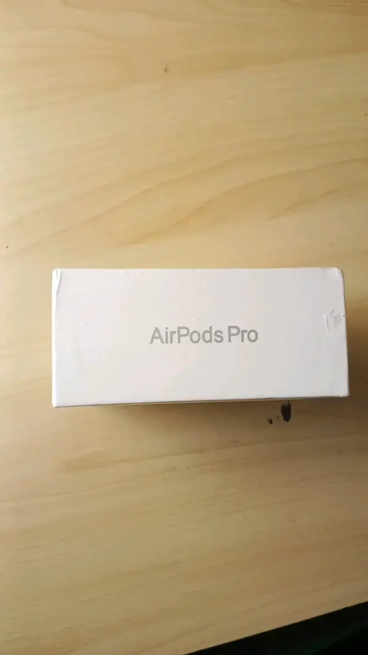 Apple AirPods pro 2 - 4