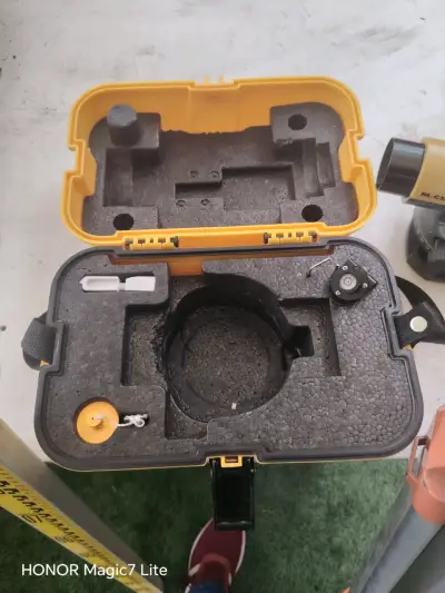 Nivel óptico South NL-C32 con trípode - miniatura 5