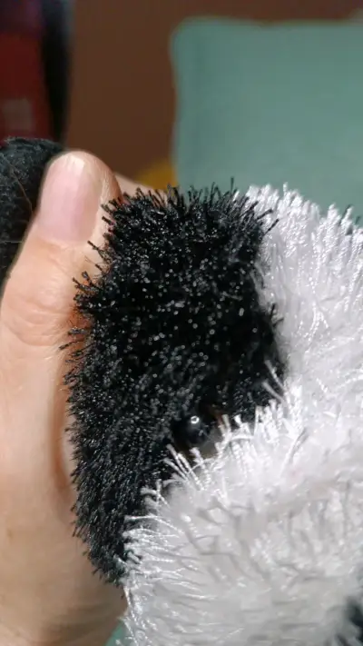 Peluche de perro blanco y negro - miniatura 5