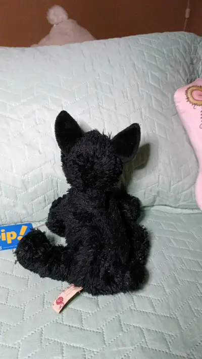 Peluche perro negro - miniatura 3