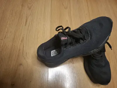 Zapatillas deportivas negras para hombre - miniatura 3