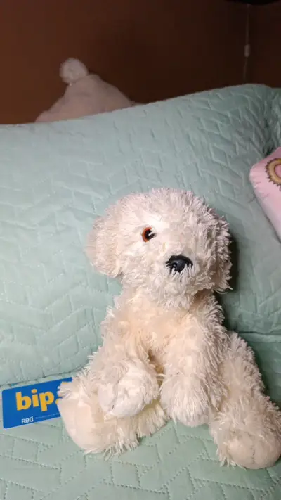 Peluche de perro blanco suave y tierno - miniatura 1